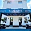 Side One Design Hotel Garni