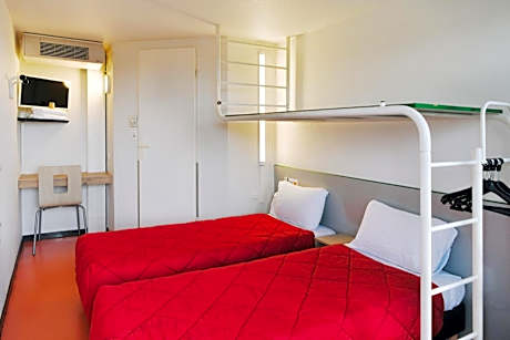 Double Room with 2 Single Beds