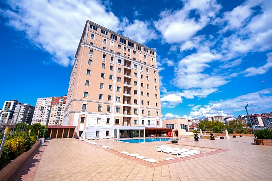 The Green Park Bostanci