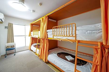 【Quadruple Room with Private Bathroom】