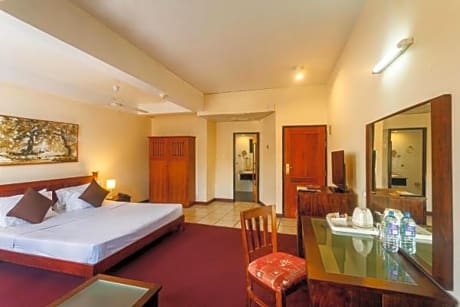Hotel Janaki