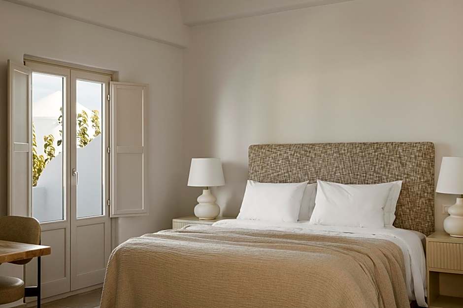 Photo 1 of 8 of Executive Suite