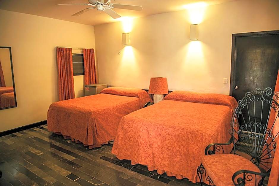 Villablanca Garden Beach Hotel