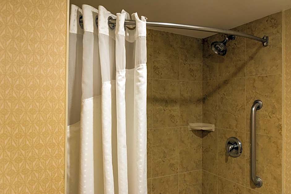 Holiday Inn Express Saltillo Zona Aeropuerto By IHG