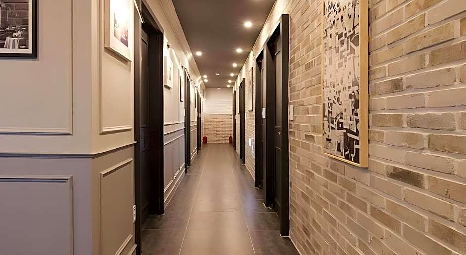 Hotel Gray
