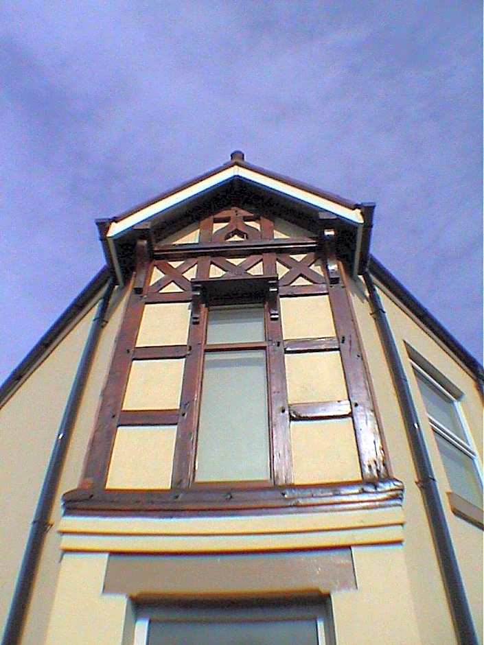 Earle House Serviced Apartments