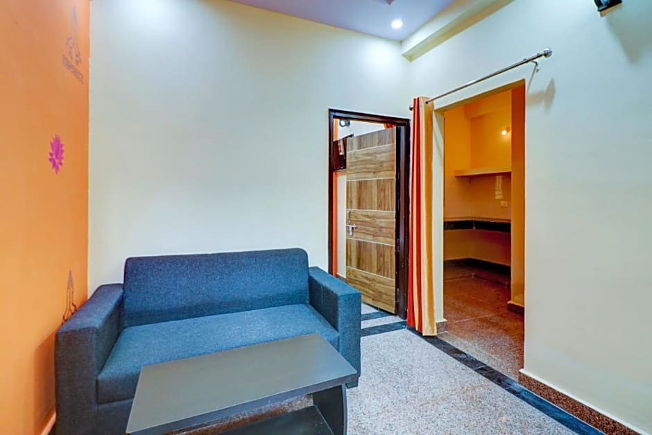 Hotel O Palace At Seventy Two Near Iskcon Temple Noida