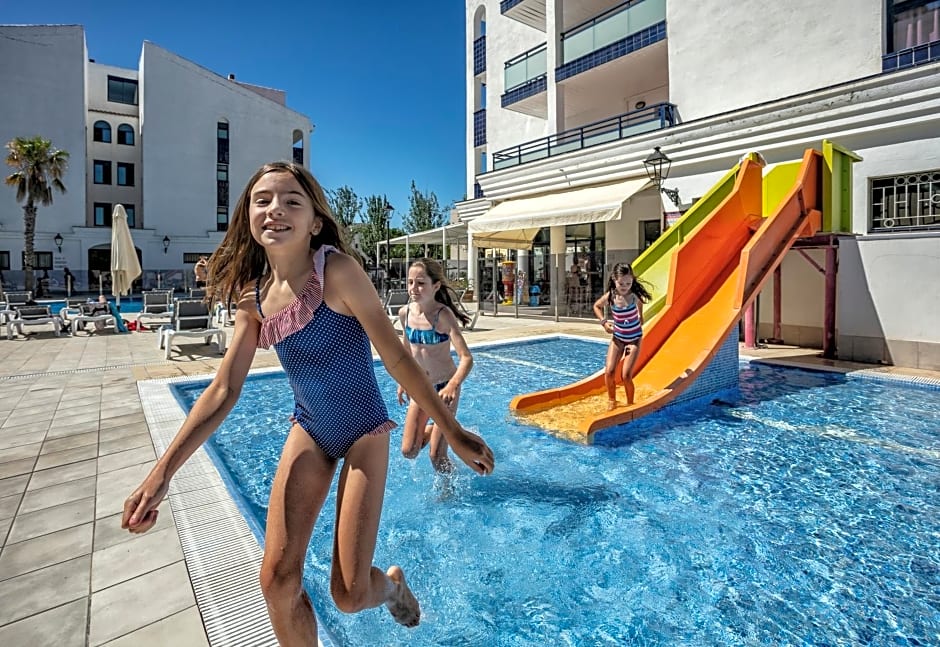 Pins Platja Apartments