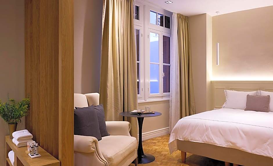 Vrachos Athens Suites