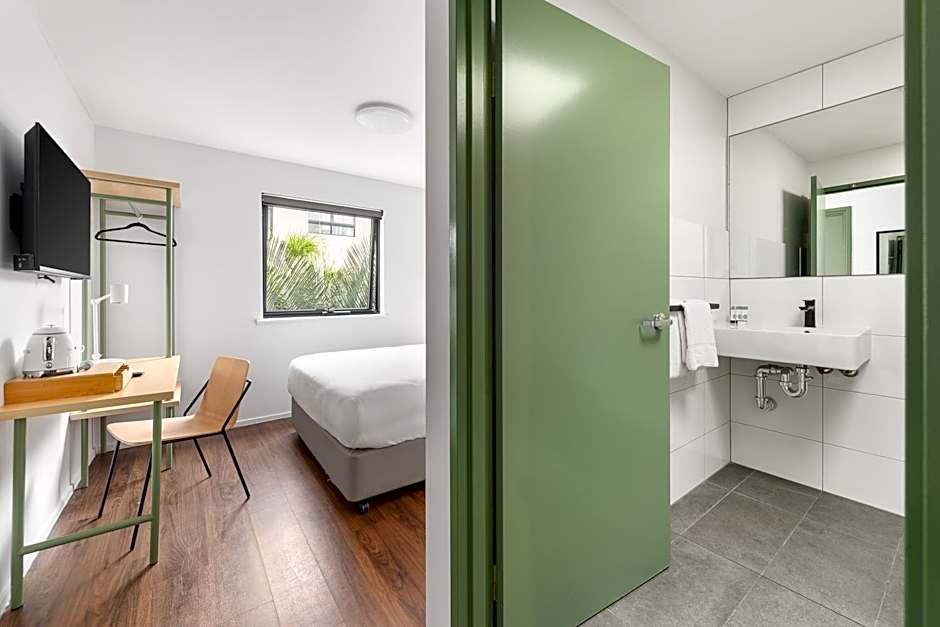 YHA Brisbane City