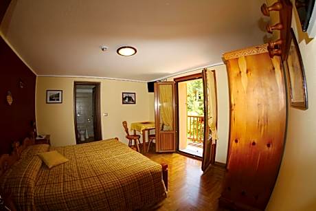 Economy Double Room