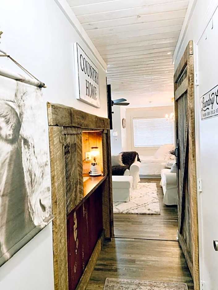 Cozy Mountain Top Ski Studio