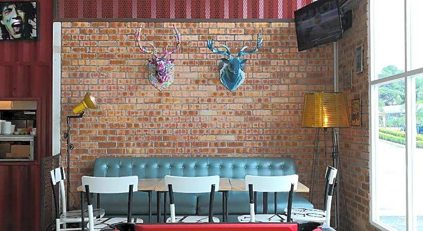 Dash Box Hotel Cyberjaya