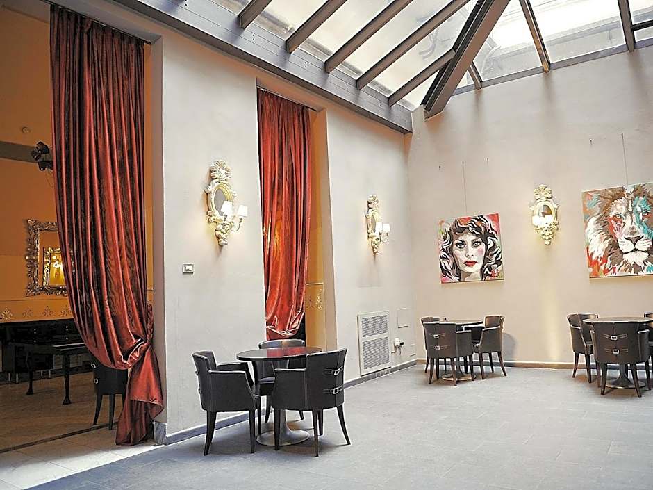 Borghese Palace Art Hotel