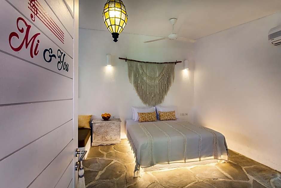 PinkPrivate Sanur - for Cool Adults Only