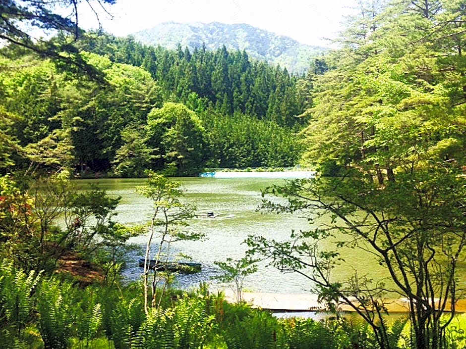 Ogute Lakeside Ryokan Shirasagiso