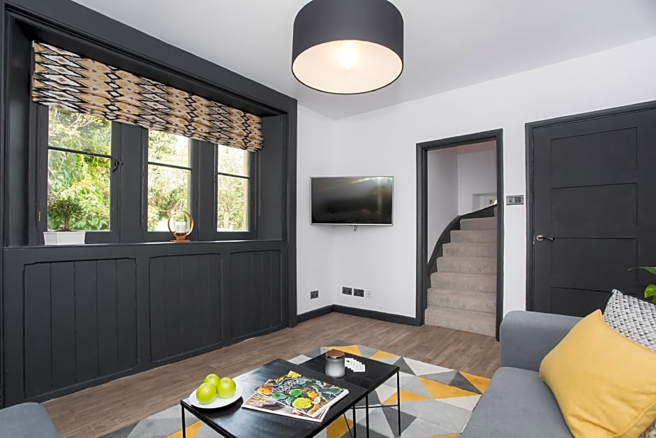 Locksbrook Lodge - Hot Tub - Spacious Outdoor Space