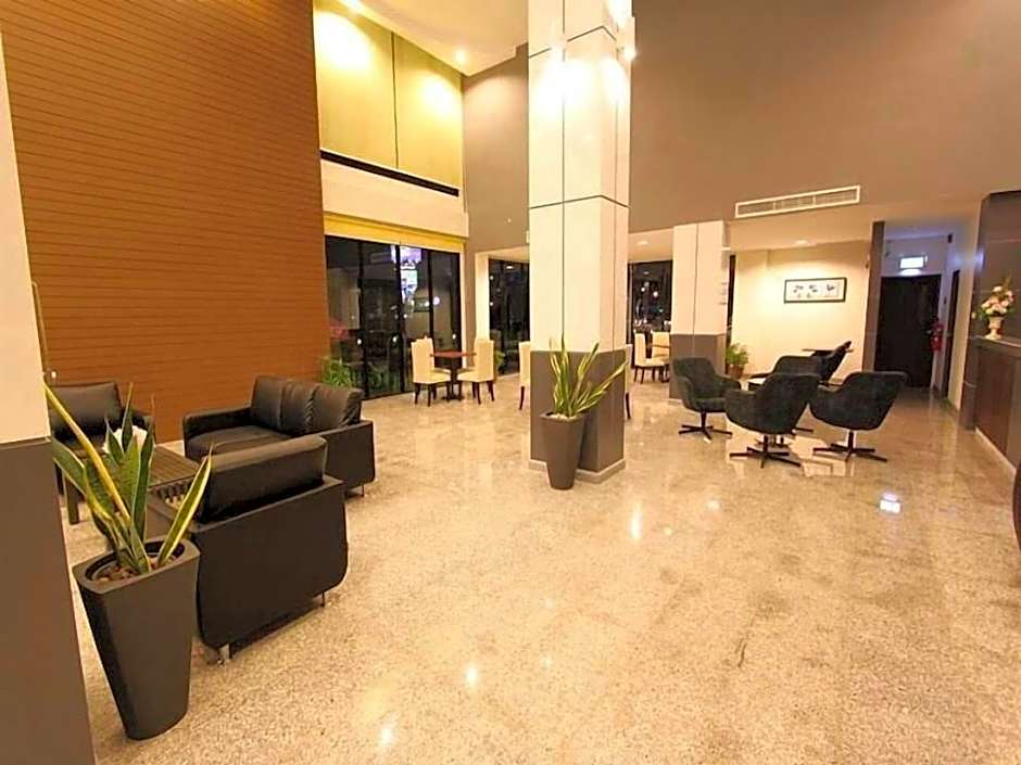 S Tara Grand Hotel