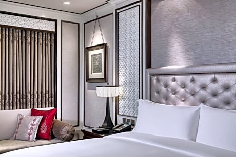 Athenee Suite, Club lounge access, 1 Bedroom Suite