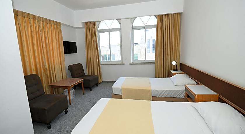 Rivoli Hotel