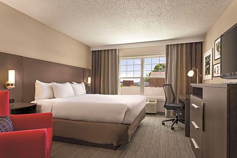 Country Inn & Suites by Radisson, Buffalo, MN