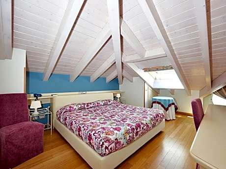 Superior Double Room with Hot Tub