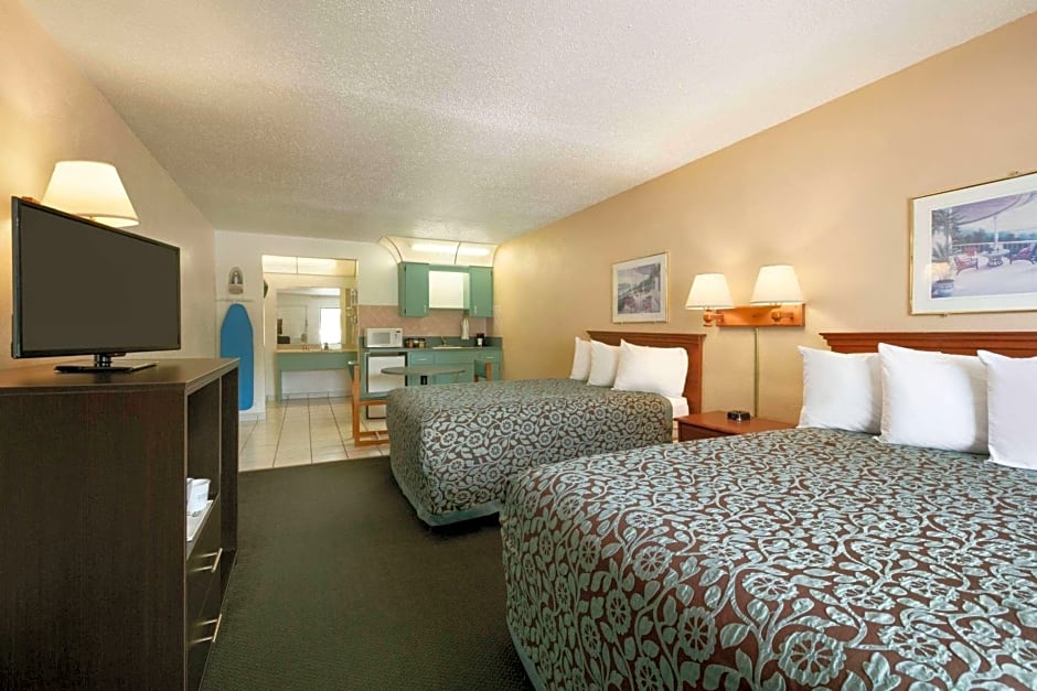 Days Inn by Wyndham Clearwater/Central