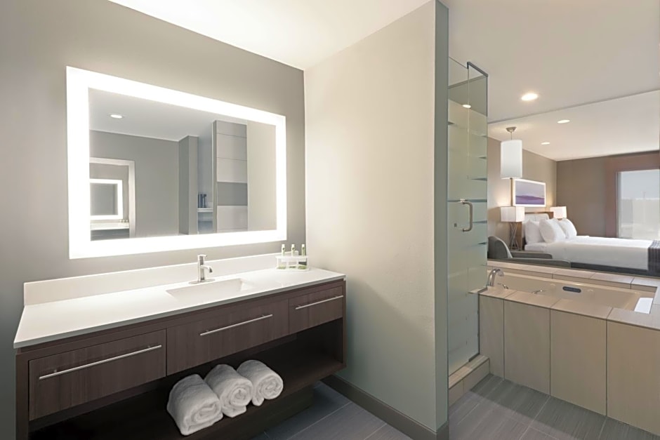 Holiday Inn Express Hotel & Suites Hot Springs, an IHG Hotel