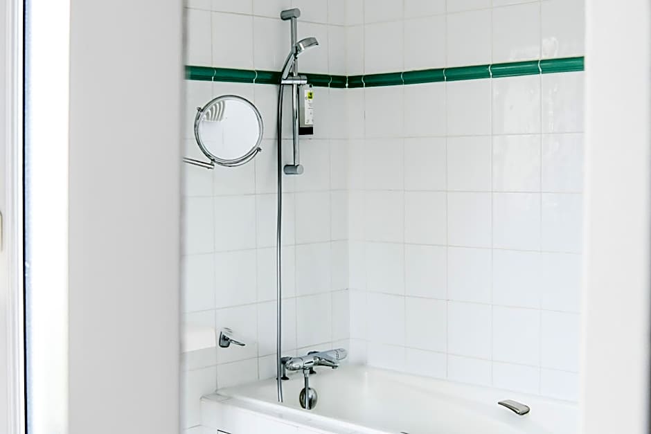 Hôtel VAL FLORES LOGIS