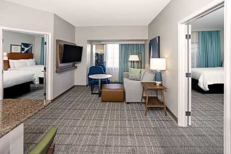 1 King 2 Double Two Bedroom Suite
