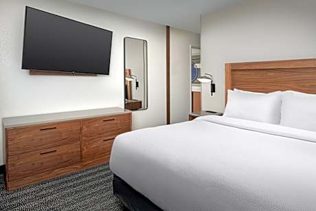 King Room with Sofa Bed - Non-Smoking