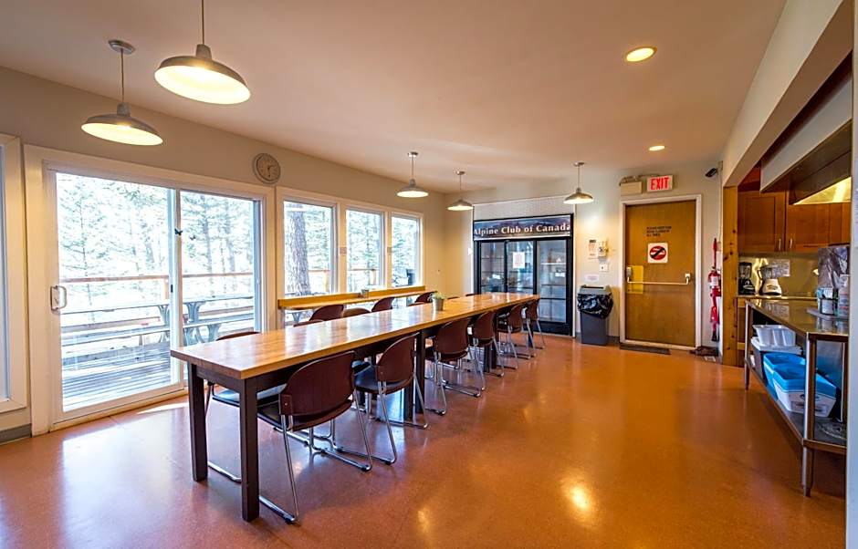 Canmore Alpine Hostel - Alpine Club of Canada