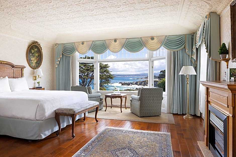 Seven Gables Inn