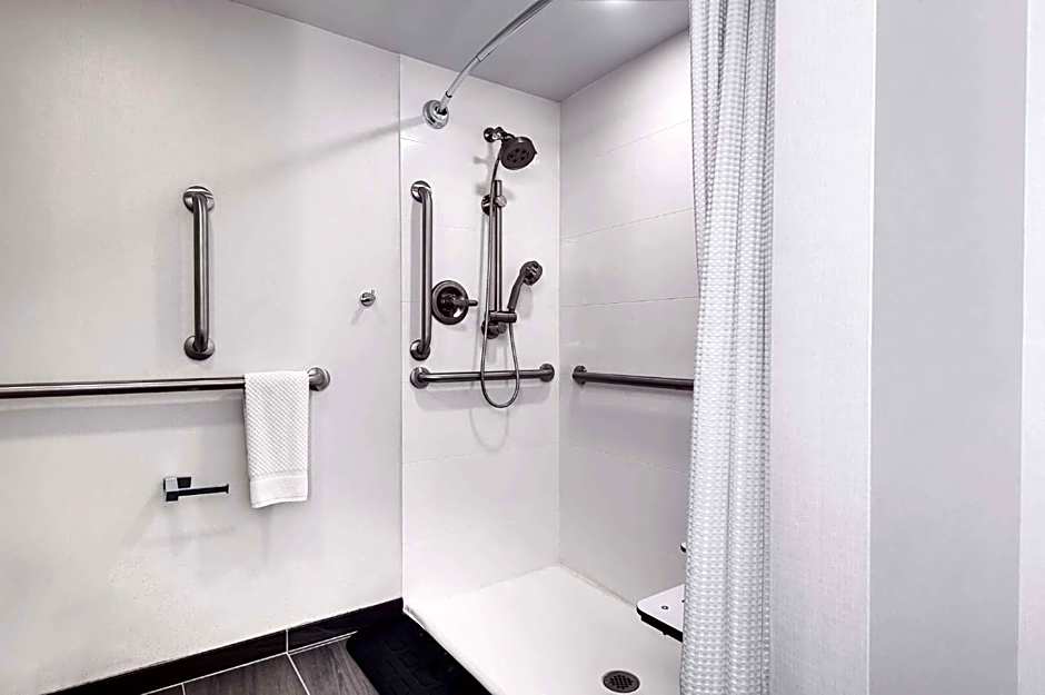 Embassy Suites By Hilton Hotel Raleigh-Crabtree