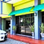 Hotel Salma Syariah Mitra RedDoorz near Terminal Baru Kediri