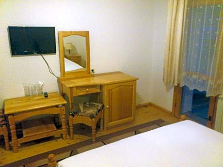 Comfort Triple Room with Shower