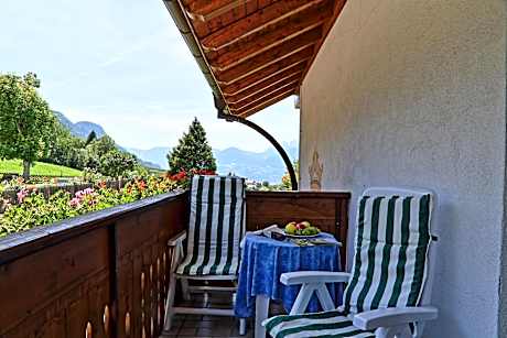 One-Bedroom Apartment with Balcony