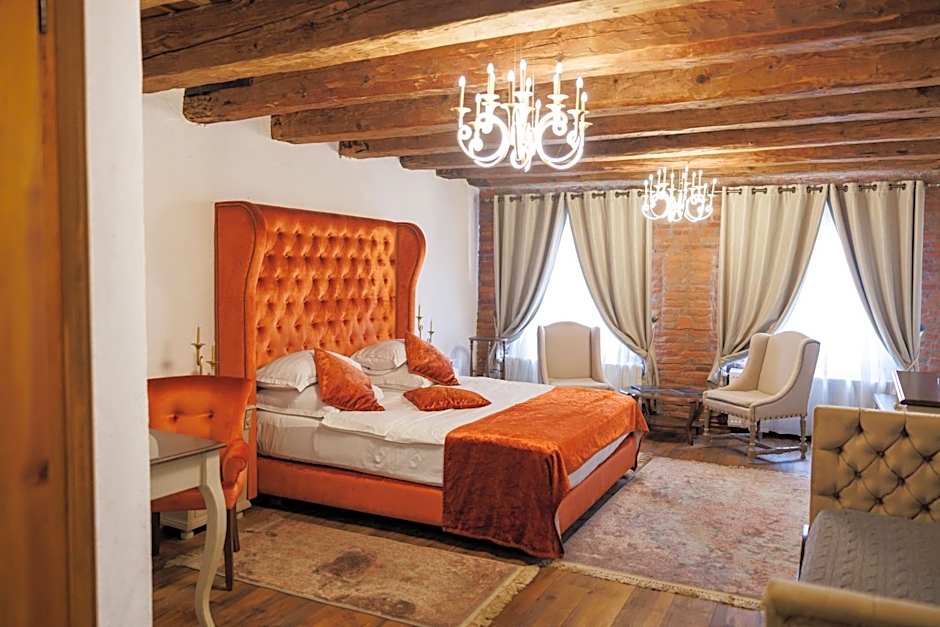 Casa Veche
