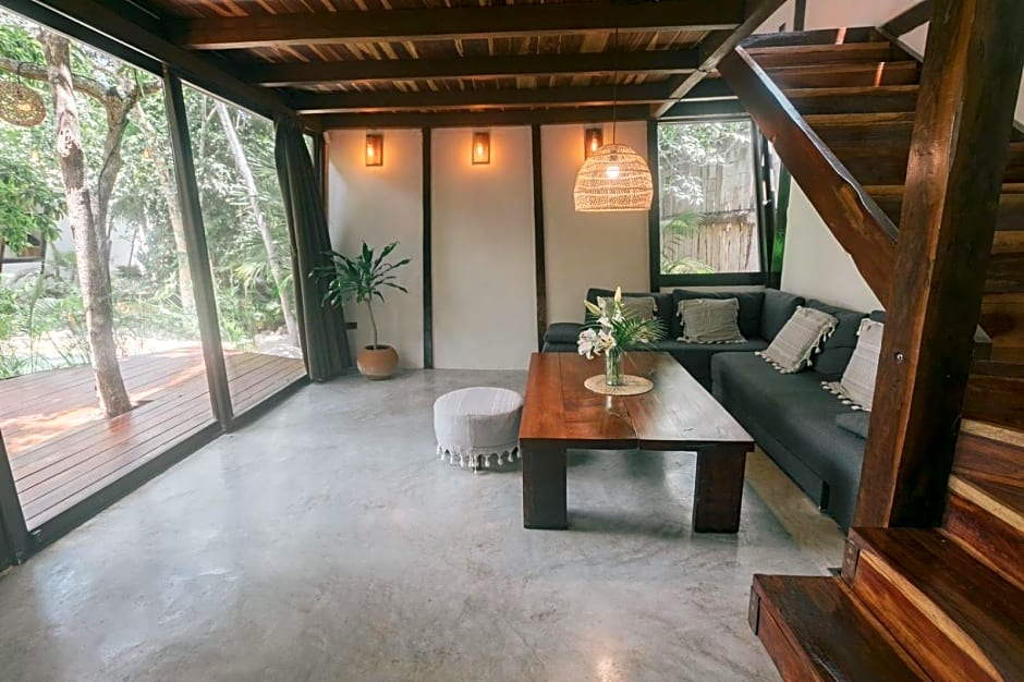 Nahouse Jungle Lodges