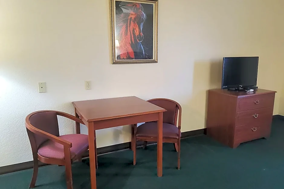 Candlelight Inn Suites Hwy 69 near McAlester