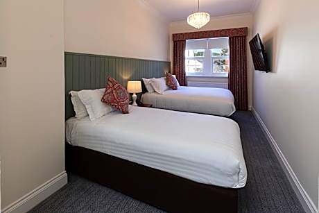 Family Room Sleeps 3