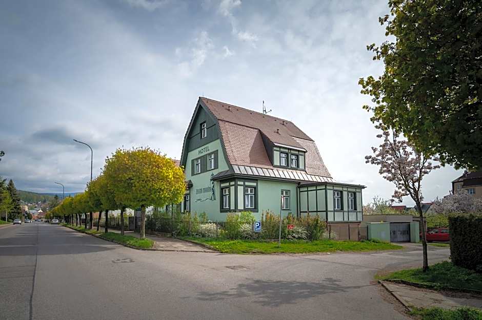 Hotel Zelená Marina