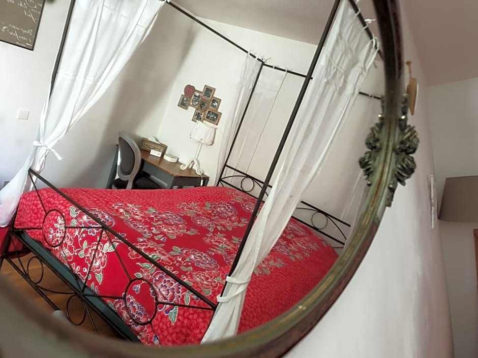 LA MAISON DE NACRE