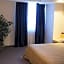Porto Novo Hotel & Suites