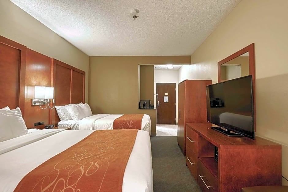 Comfort Suites Appleton Airport