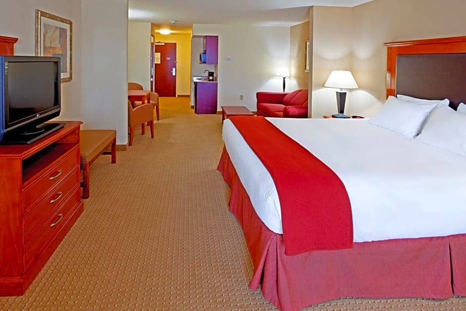 Holiday Inn Express Hotel & Suites Latham By IHG
