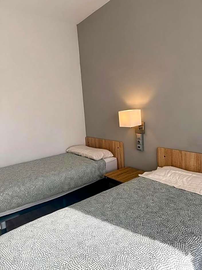 Residencia Albergue Jaca