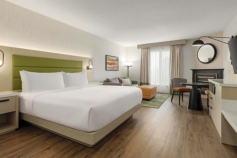 Le Parc Gatineau, Tapestry Collection by Hilton