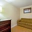 Red Roof Inn & Suites Monterey