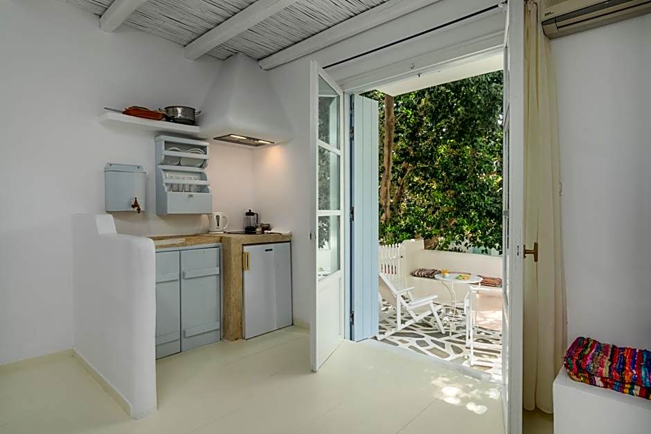 Thalassitra Village Hotel